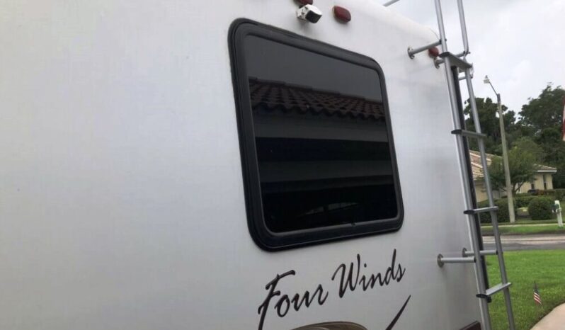 2013 FOUR WINDS THOR CLASS C full