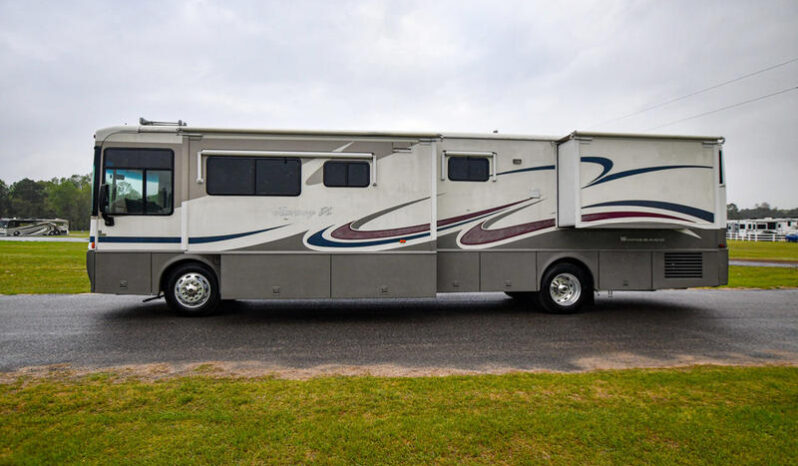 2003 Winnebago Journey 39W full