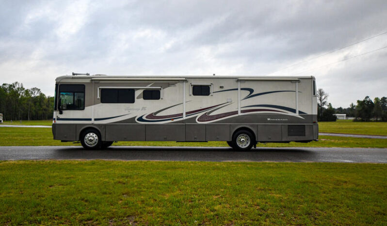 2003 Winnebago Journey 39W full