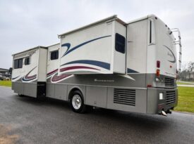 2003 Winnebago Journey 39W