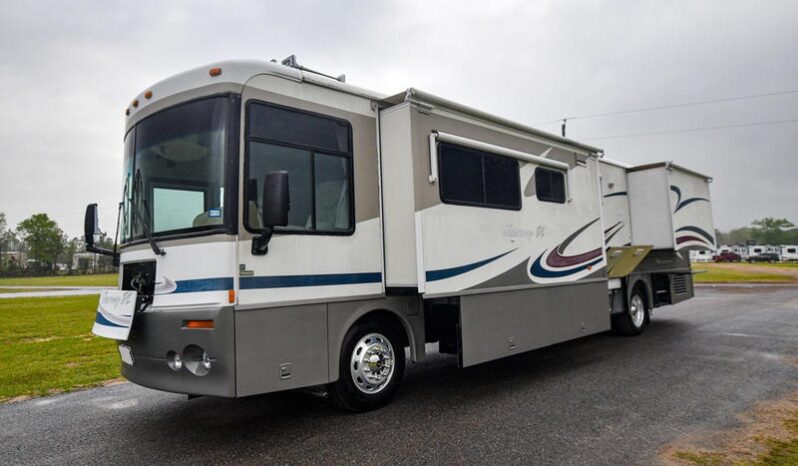 2003 Winnebago Journey 39W full