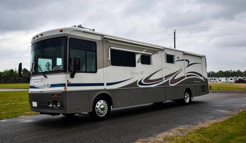 2003 Winnebago Journey 39W full