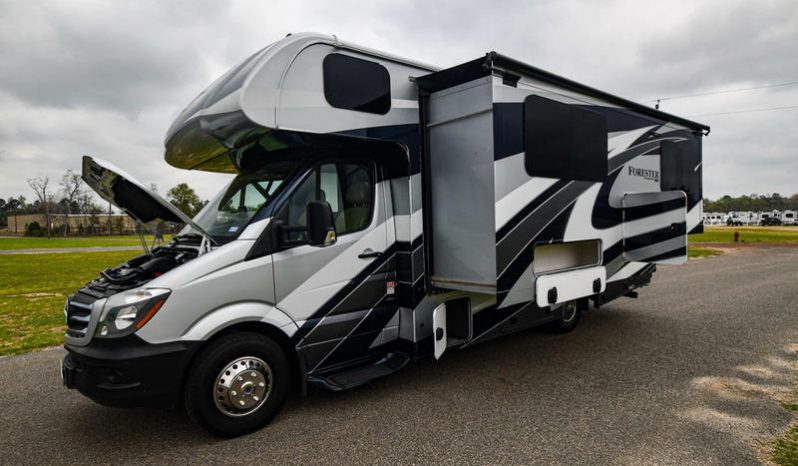 2017 Forest River Forester MBS 2401W full