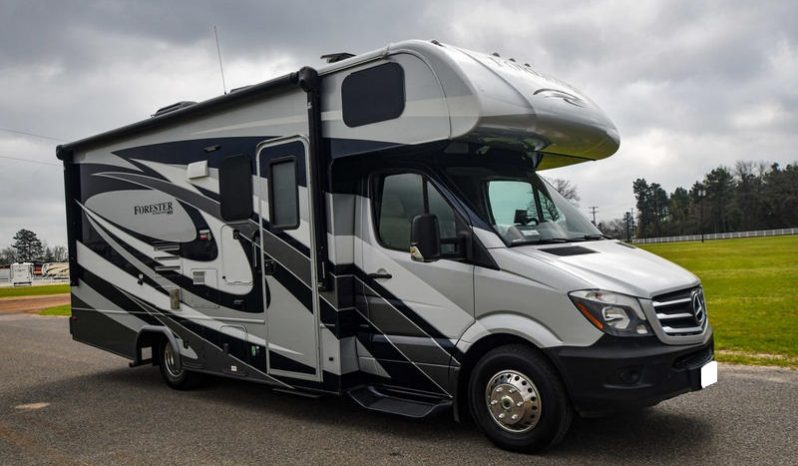 2017 Forest River Forester MBS 2401W full