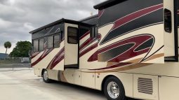 2009 Holiday Rambler Endeavor 38PDQ full