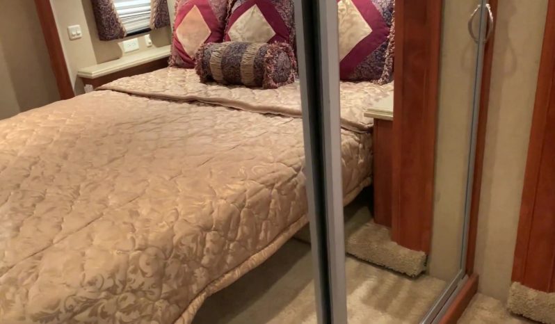 2009 Holiday Rambler Endeavor 38PDQ full