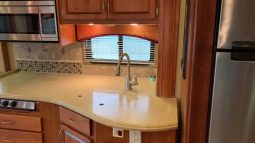 2009 Holiday Rambler Endeavor 38PDQ full